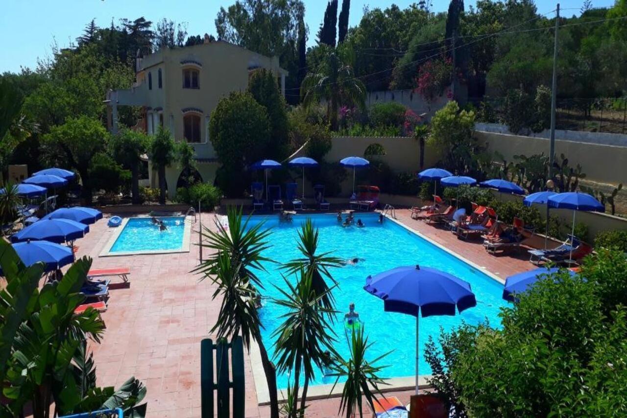 Hotel Grotticelle Capo Vaticano Bagian luar foto