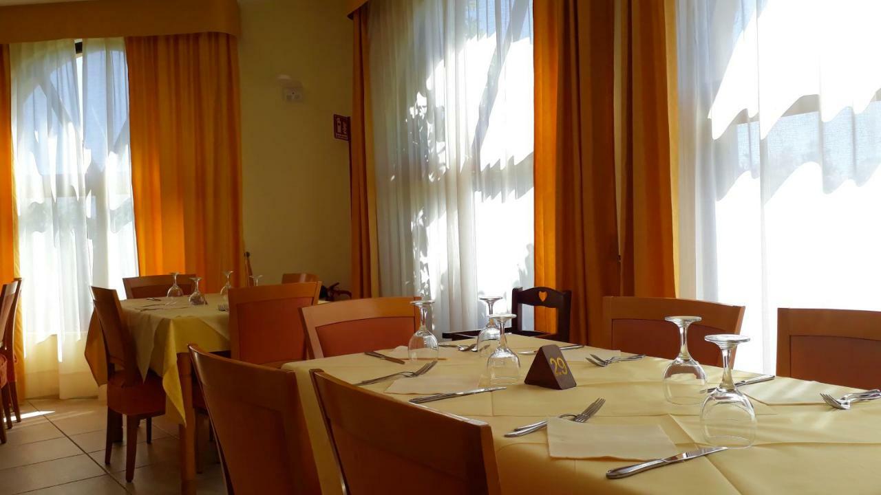 Hotel Grotticelle Capo Vaticano Bagian luar foto