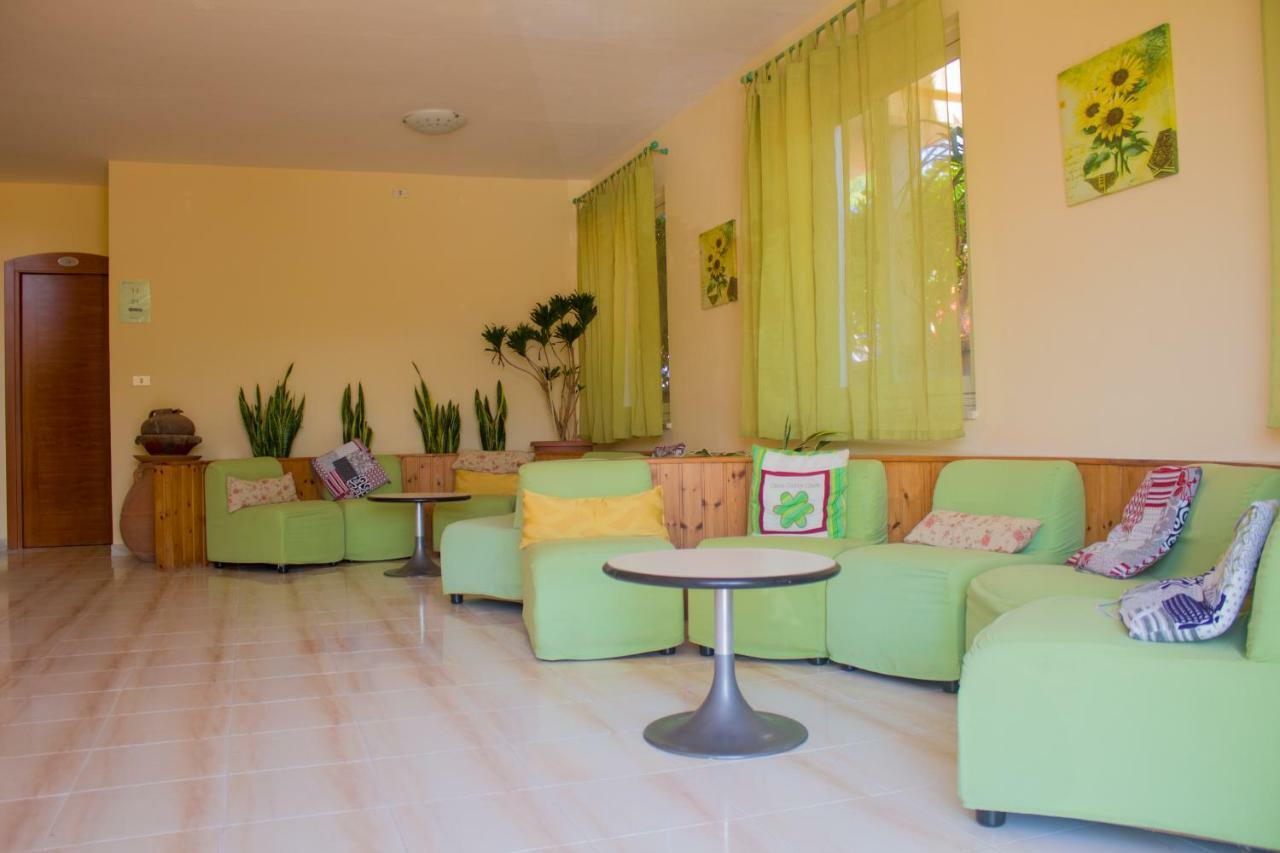 Hotel Grotticelle Capo Vaticano Bagian luar foto