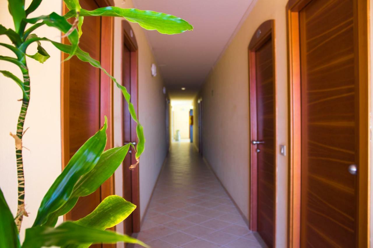 Hotel Grotticelle Capo Vaticano Bagian luar foto