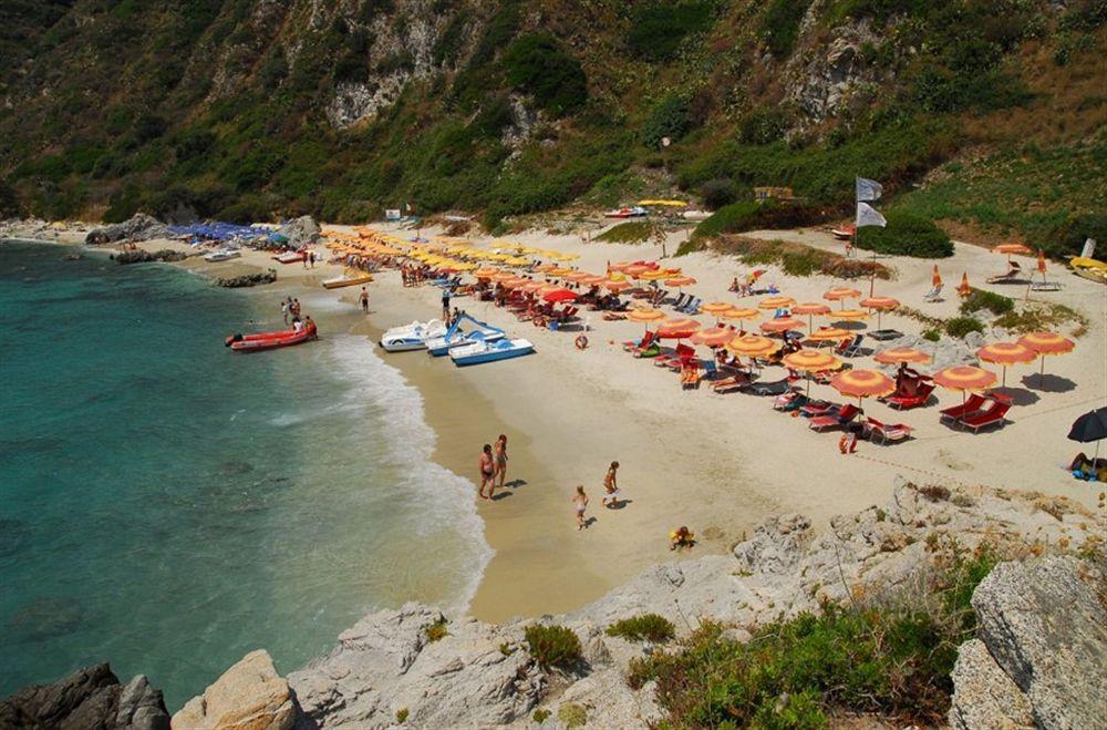 Hotel Grotticelle Capo Vaticano Bagian luar foto